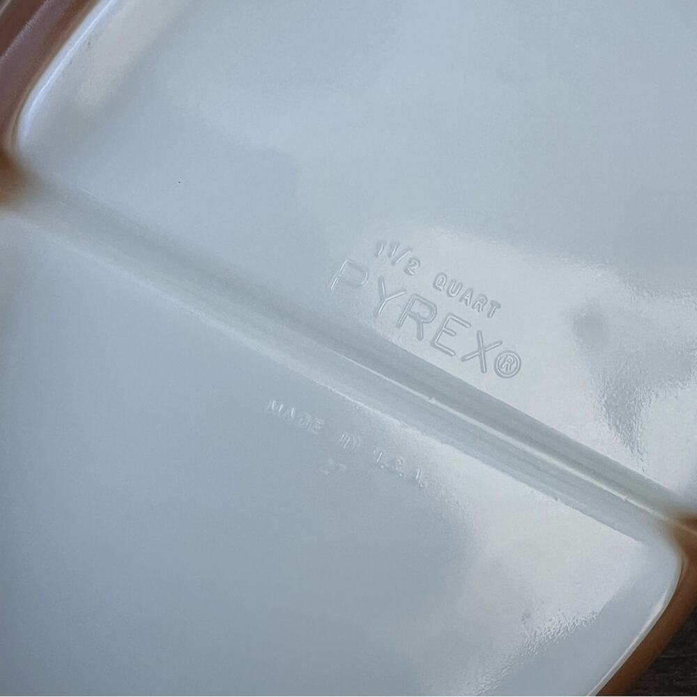 Pyrex Early American #27 divided casserole dish brown gold metallic pattern - Picture 6 of 9